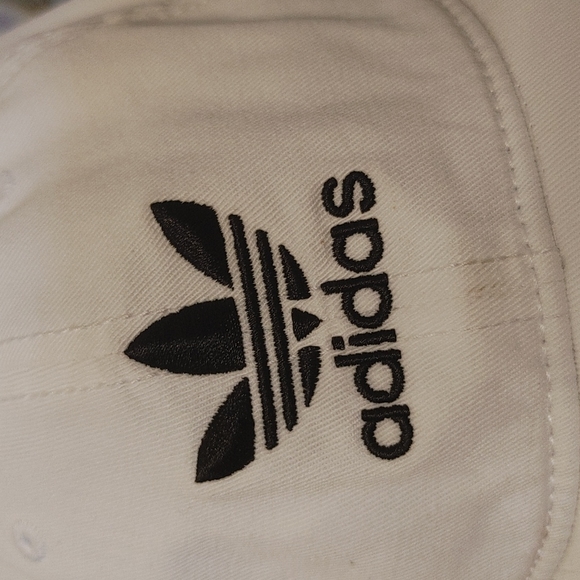 🧢Adidas Cap - Picture 3 of 8